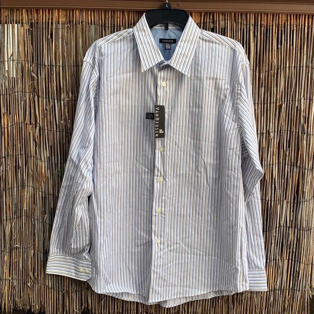 Van Heusen men’s dress shirt- Large 16-16.5